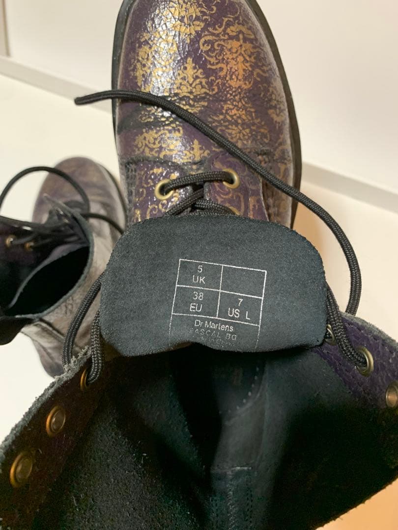 Dr.Martens 8ホールブーツ バロック クラック加工 UK5