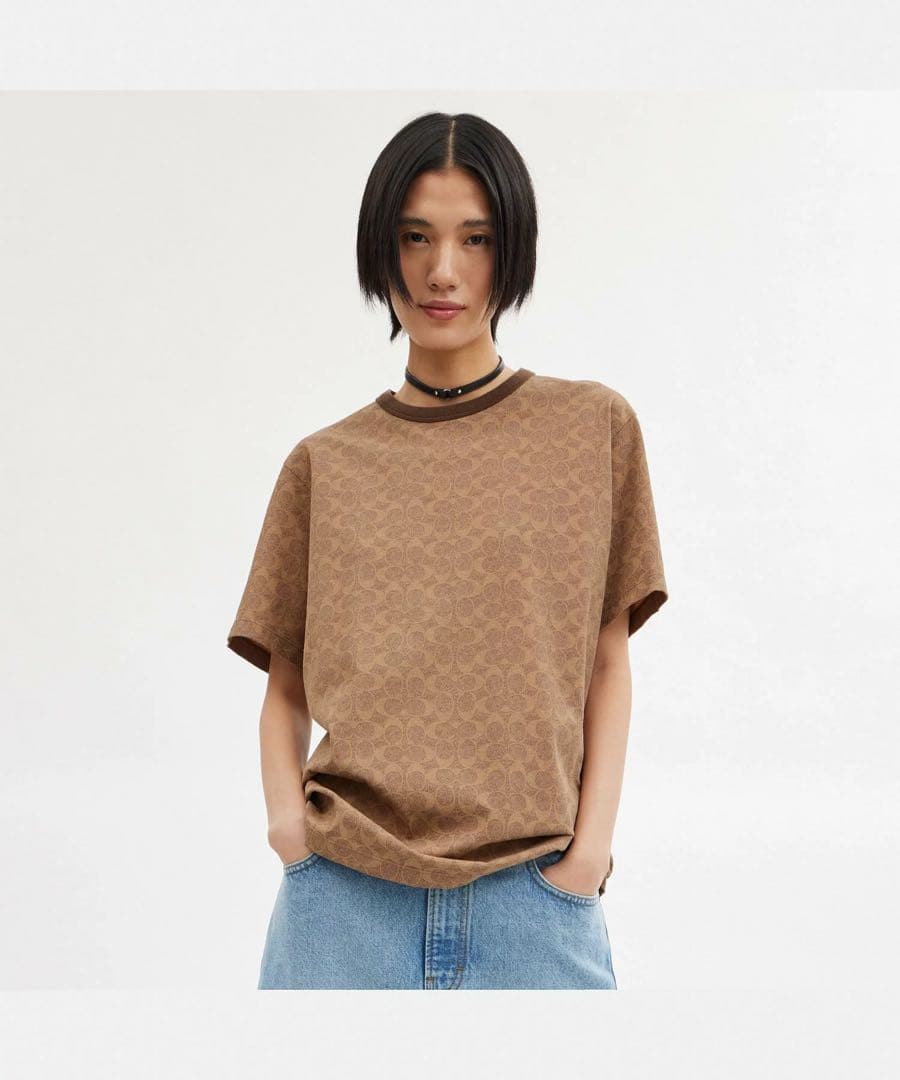 新品未使用coach シグネチャーTシャツ　Sサイズ　カットソー 2025購入