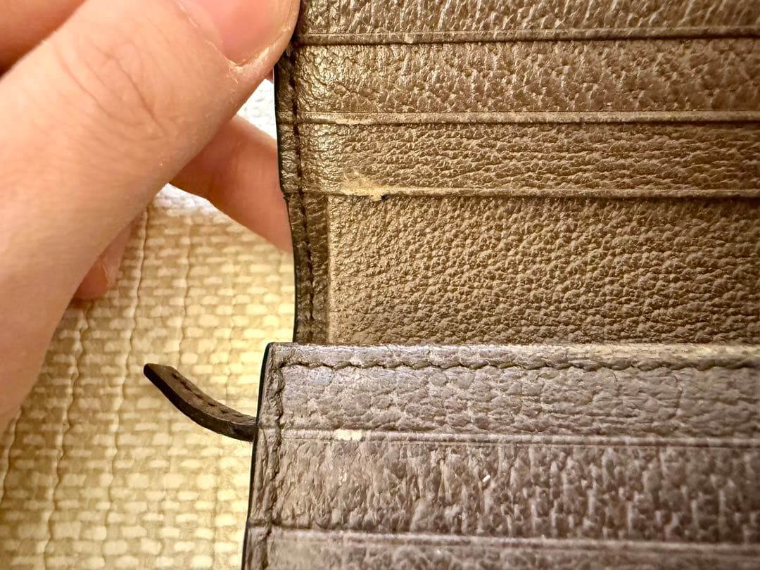 Gucci GGモノグラム 二つ折り財布