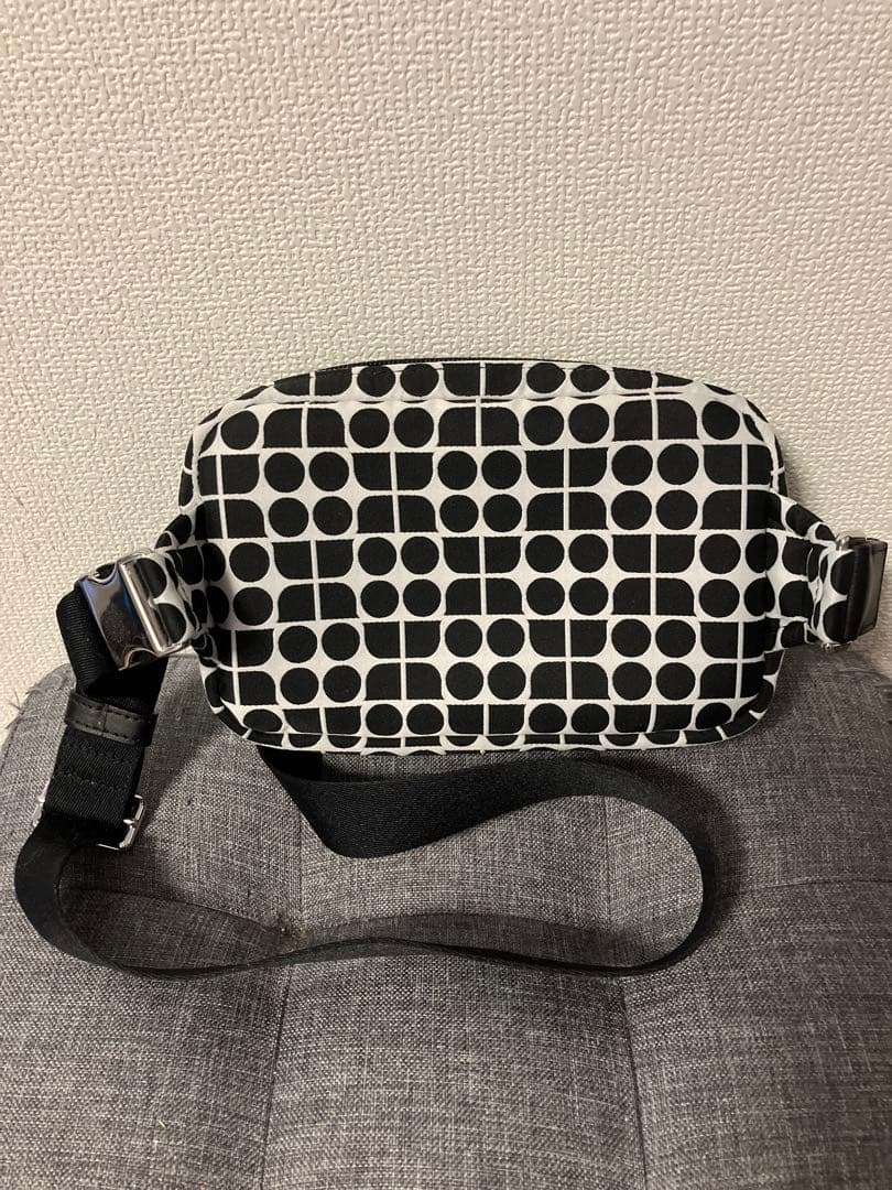 kate spade ノエル ボディバッグ