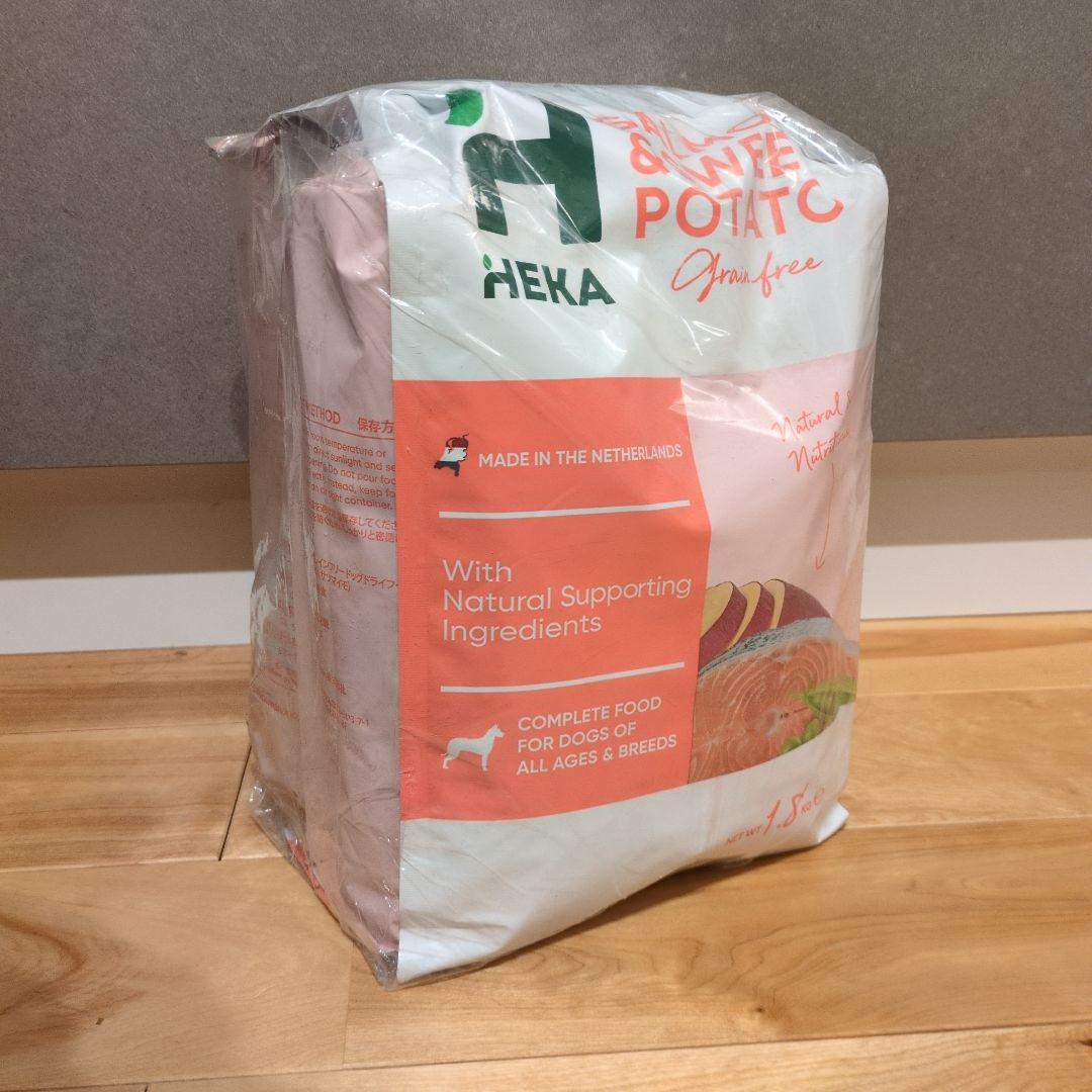 HEKA グレインフリーサーモン＆ポテト 1.8kg x 2袋