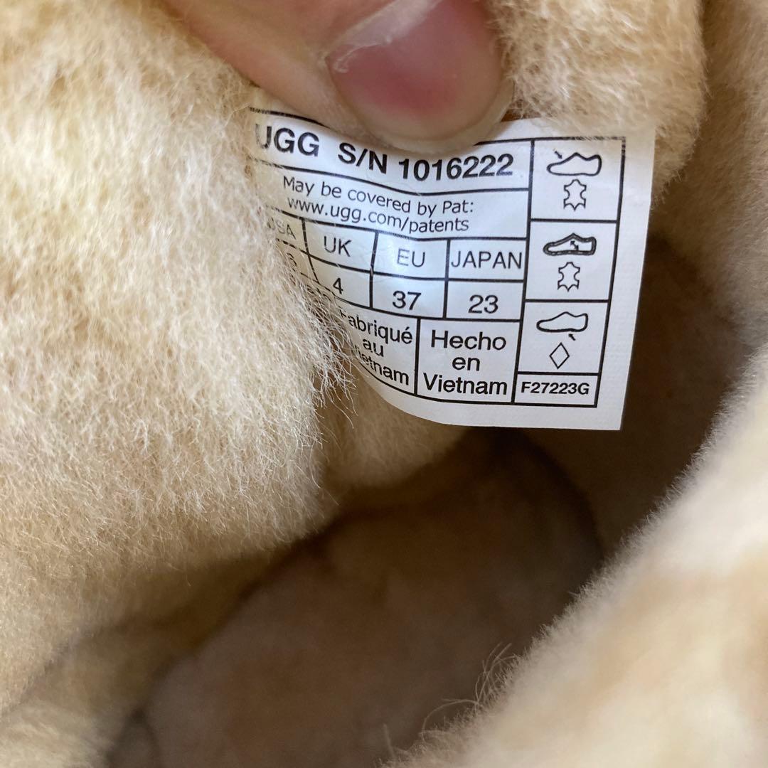 ☆新品未使用　UGG Classic Mini II 23センチ