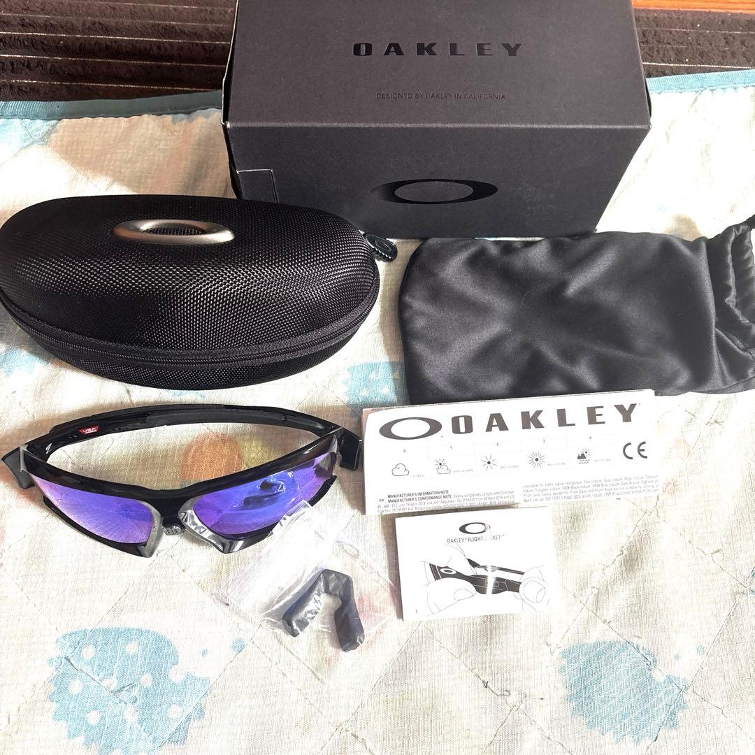 白*玉様 Oakley ブラック サングラス ブルーグラデーション