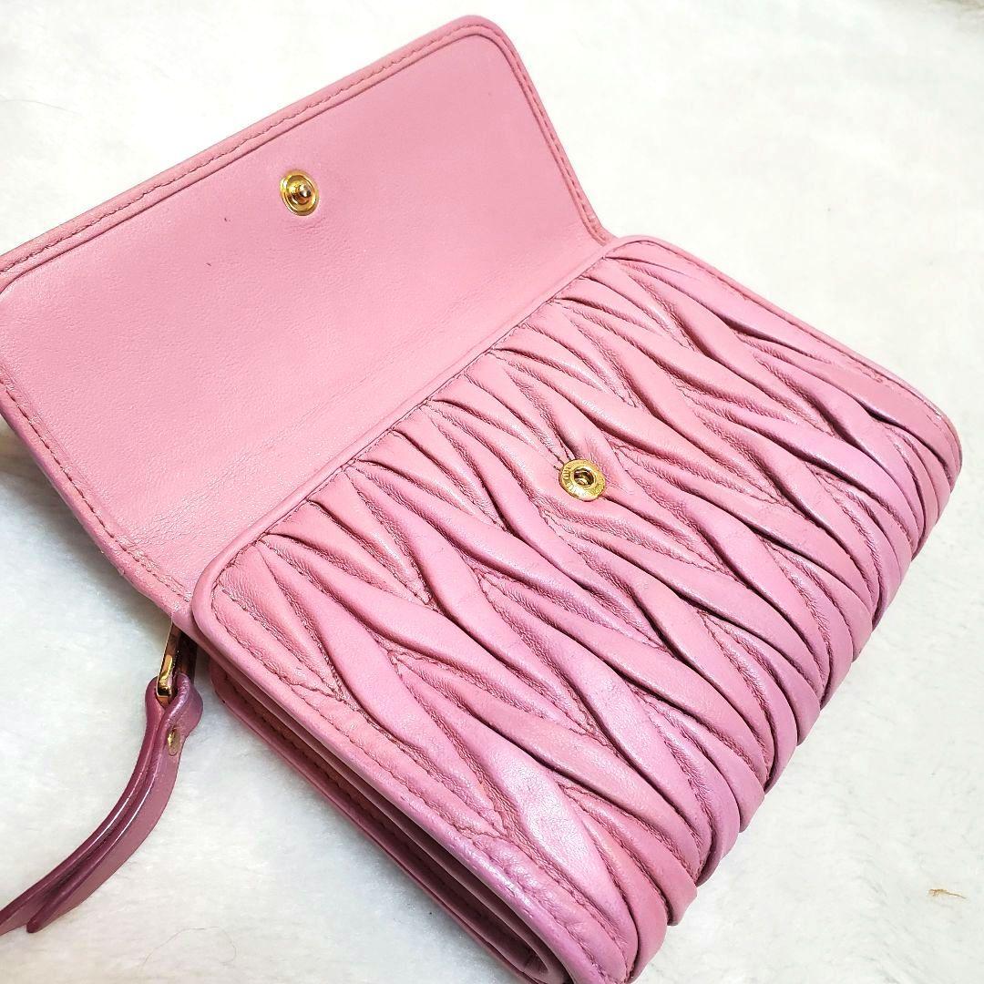 美品 MIU MIU マテラッセ 折り財布 L字ファスナー ピンク