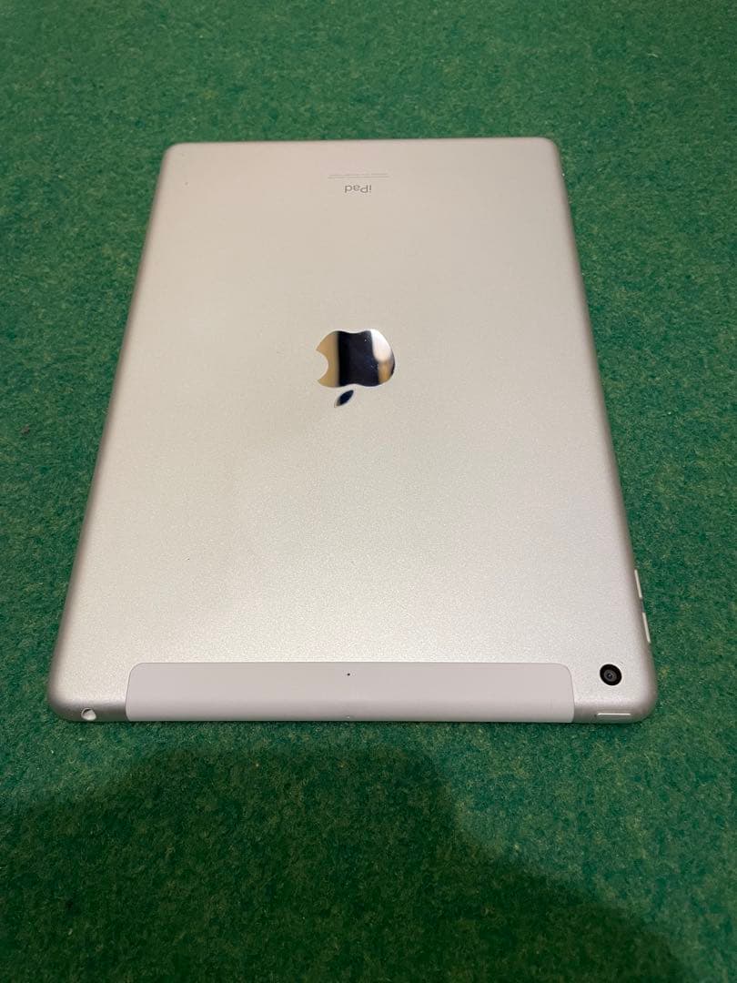 iPad (第7世代) シルバー 32GB WiFi ケース付き③