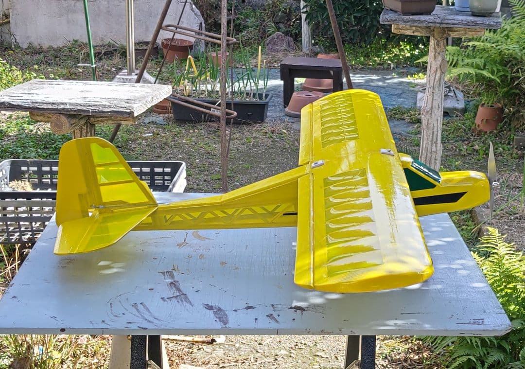 ラジコン飛行機