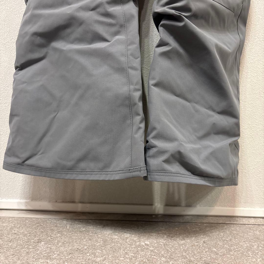 VOLCOM グレー スノーボードウェア ビブパンツ　キッズ
