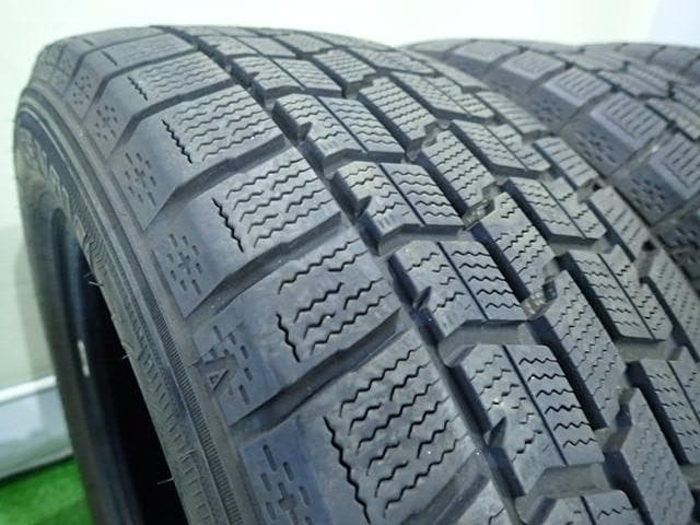 B1026【送料無料】スタッドレスタイヤ 205/55R16 4本セット