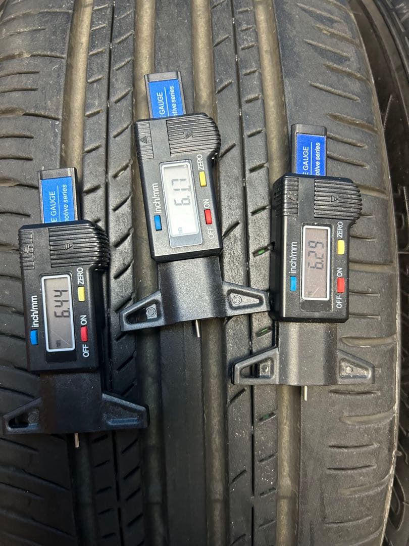 a-hill225/60R18 ダンロップ　PT30 ハリアー　RAV4