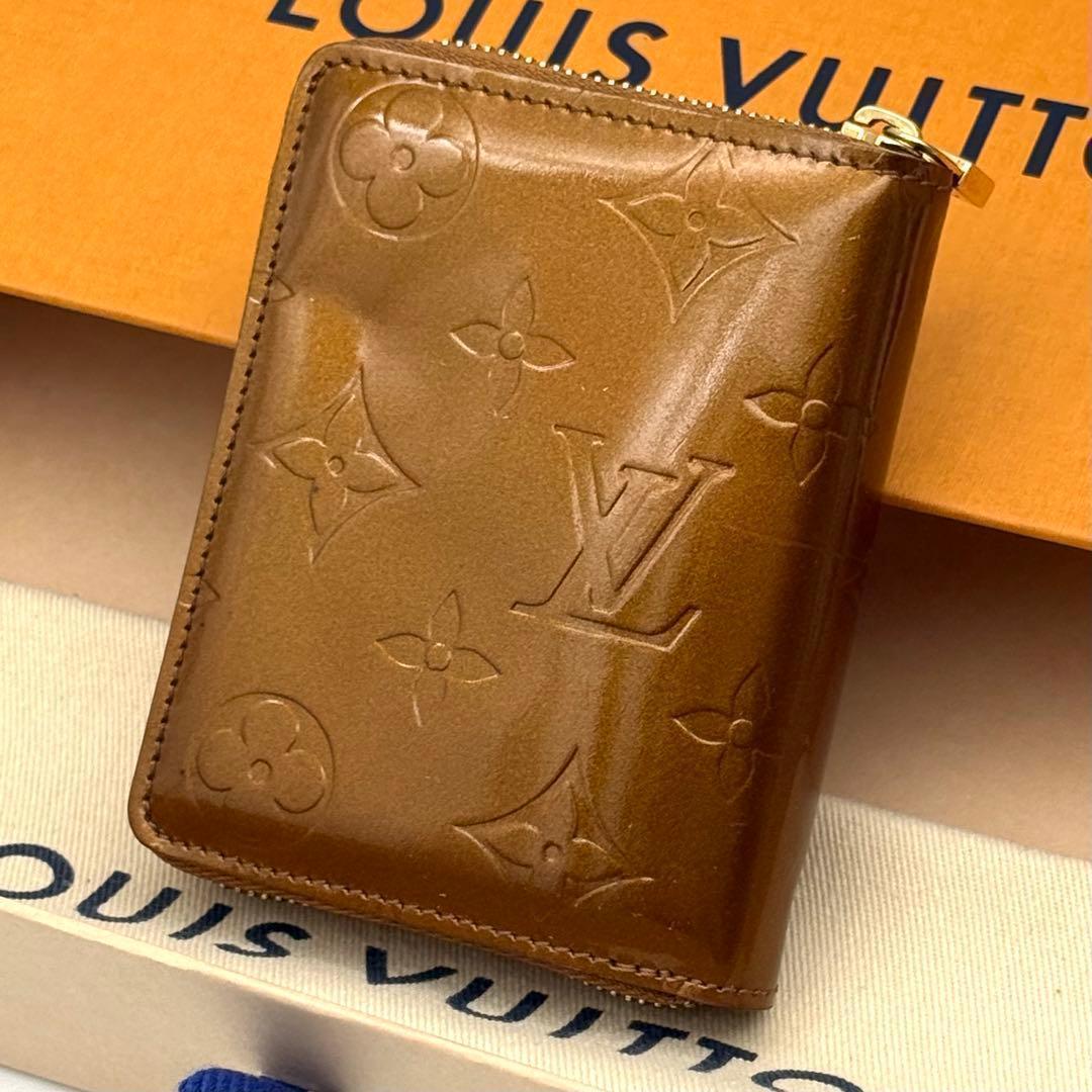 ルイヴィトン ヴェルニ ブルーム ウンドジップ コンパクト ブロンズ 財布