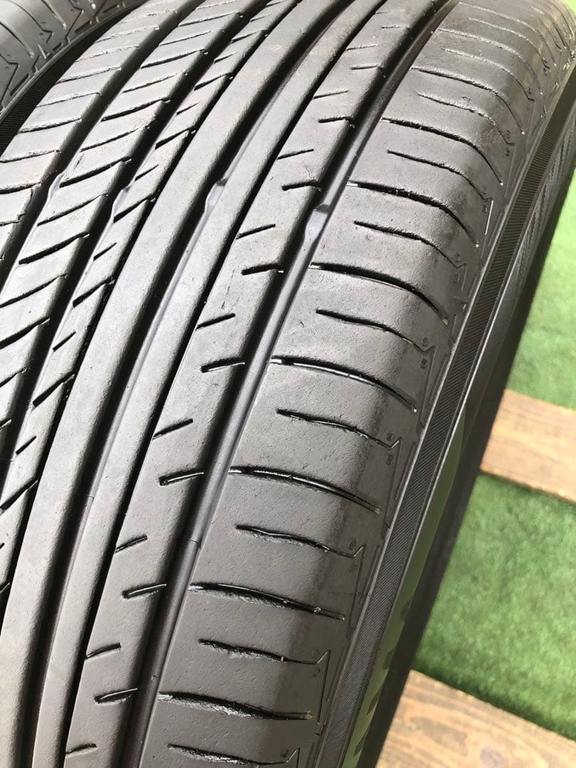 215/60 R16 YOKOHAMA ADVAN dB V552ラジアルタイヤ