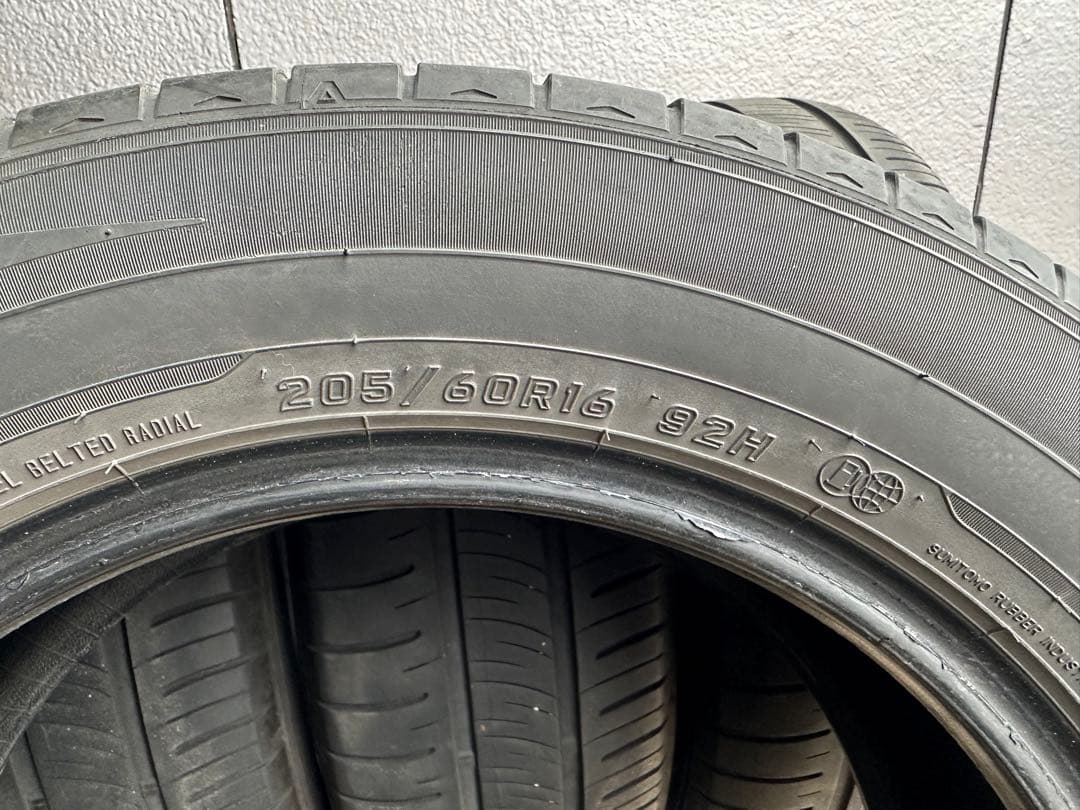 バリ目 22年製 ダンロップRV505 205/60R16 4本