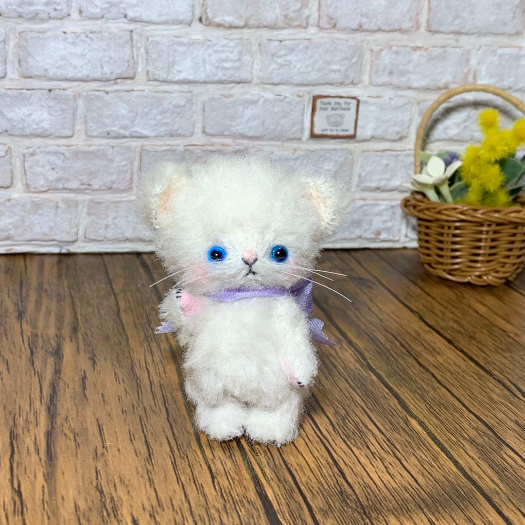 白猫ちゃん テディネコ ハンドメイドぬいぐるみ 小さいドール