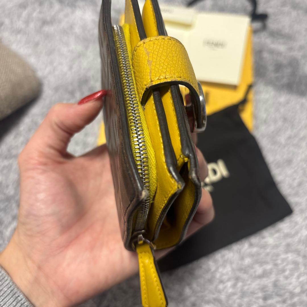 FENDI 二つ折り財布