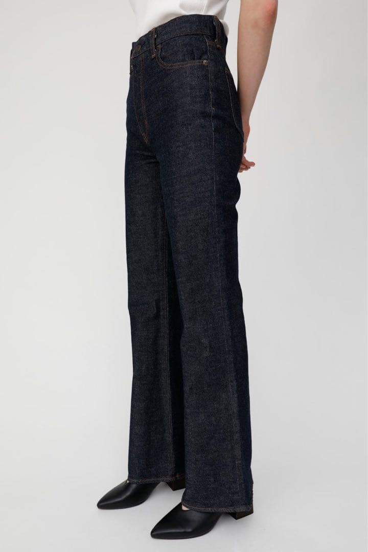moussy MVS FLARE 28サイズ ONE WASH
