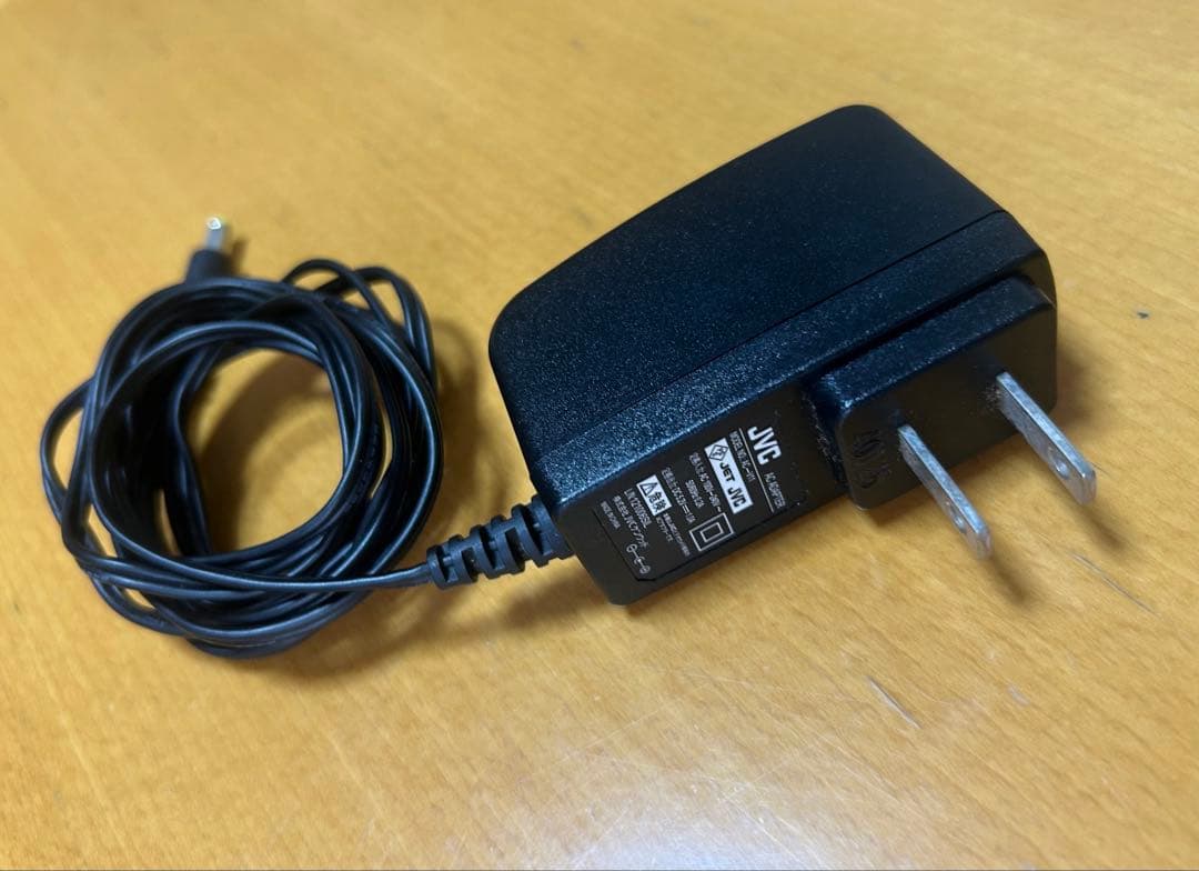 g*y様 【動作確認済み】JVC FULL HD ビデオカメラ GZ-E345-