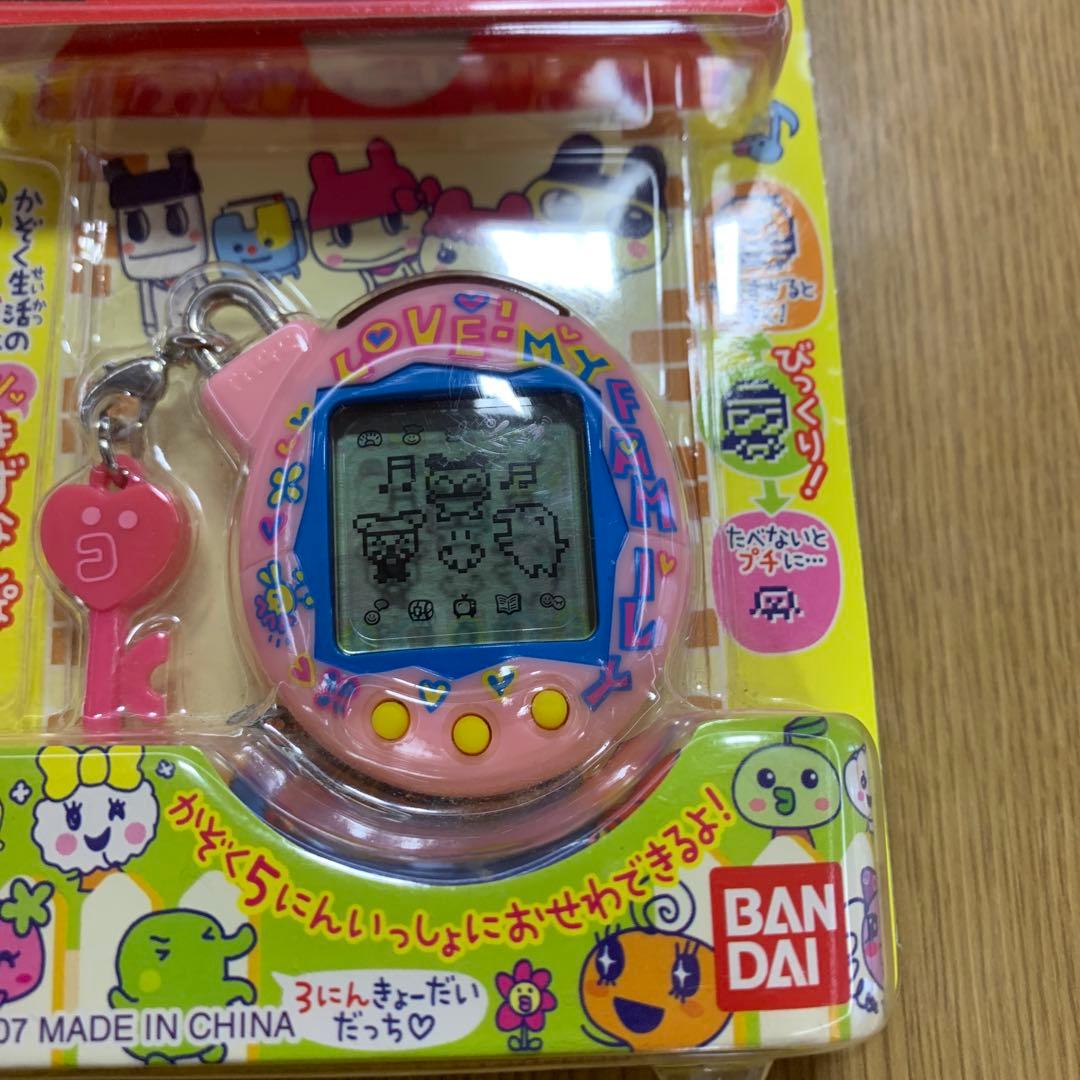 【新品未開封】いぇー! ふぁみりーイロイロ! たまごっち+ ふぁみたまラブ