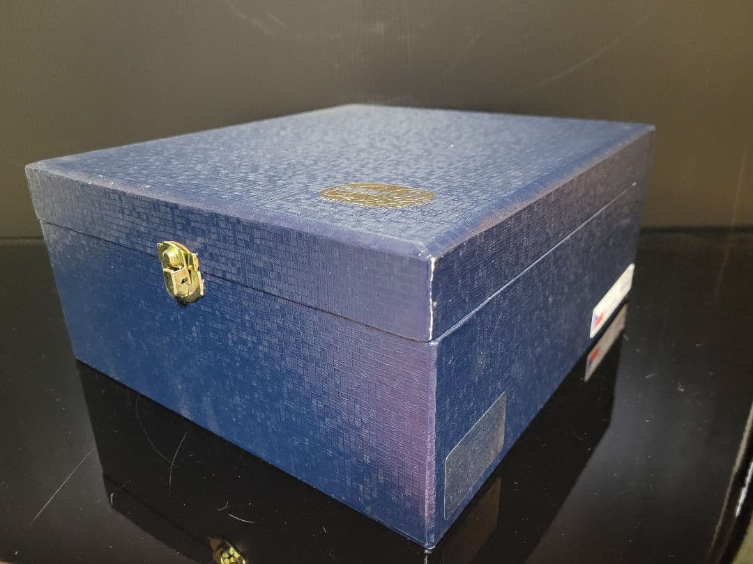 ボヘミアガラス デキャンタ セット花柄　金彩 被せガラス