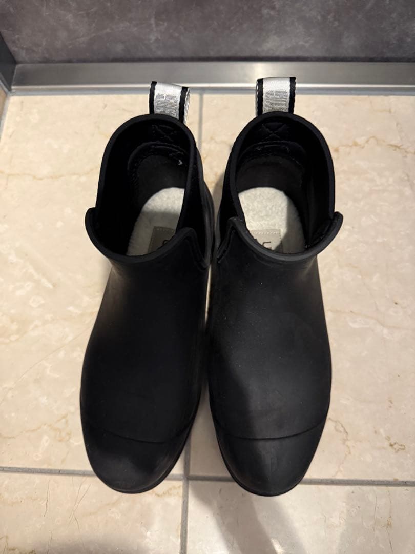 最終値下げ12/13UGG ブラック ショートレインブーツ