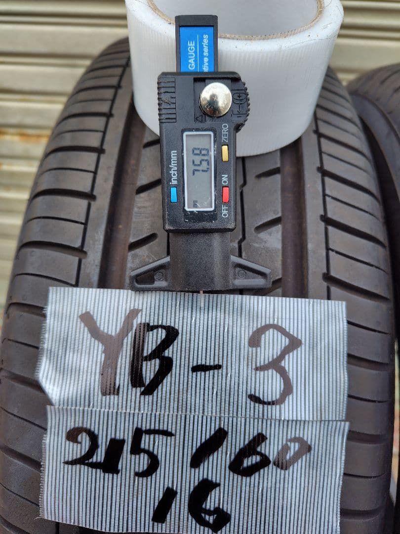 ヨコハマブルーアースES32 215/60R16 2024年製
