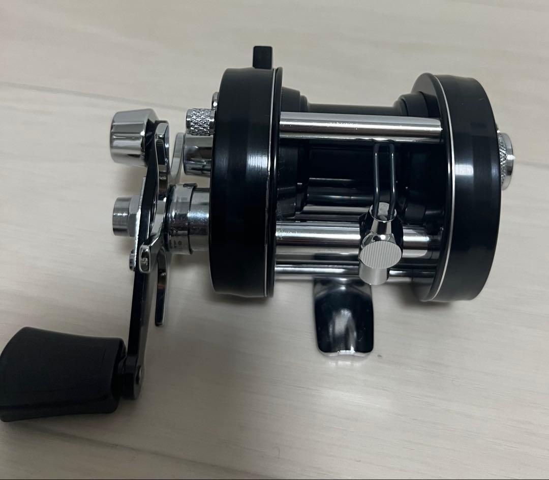 デ*ー様 希少品 ABU アンバサダー 2500c 限定復刻版　ビッグクレスト