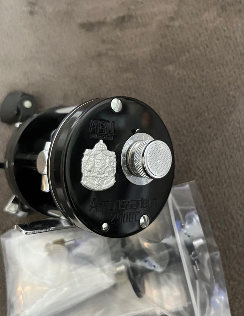 デ*ー様 希少品 ABU アンバサダー 2500c 限定復刻版　ビッグクレスト