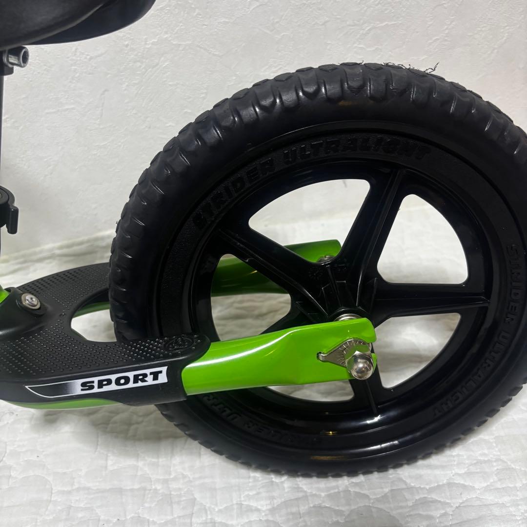 【美品】ストライダー スポーツモデル SPORT 12インチ グリーン