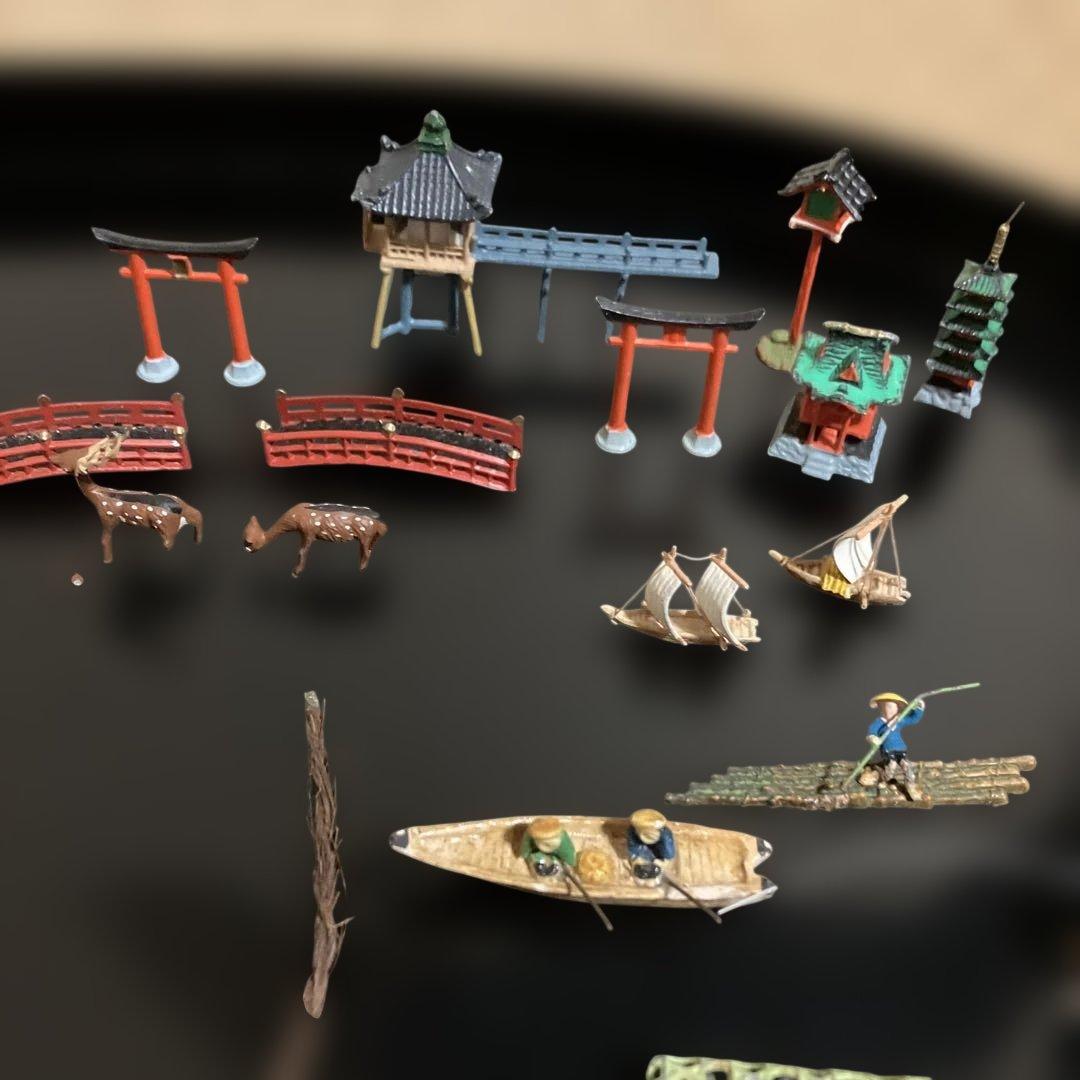 盆石道具　フィギュア　ミニチュア　神社　亀　鹿　船　舟　人　カエル　金魚　盆景