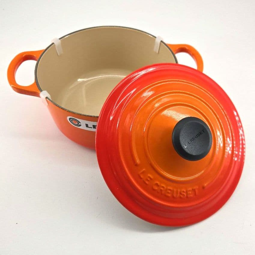 【未使用】ル・クルーゼ　ココットロンド 18cm　オレンジ　箱付　純正クリップ付