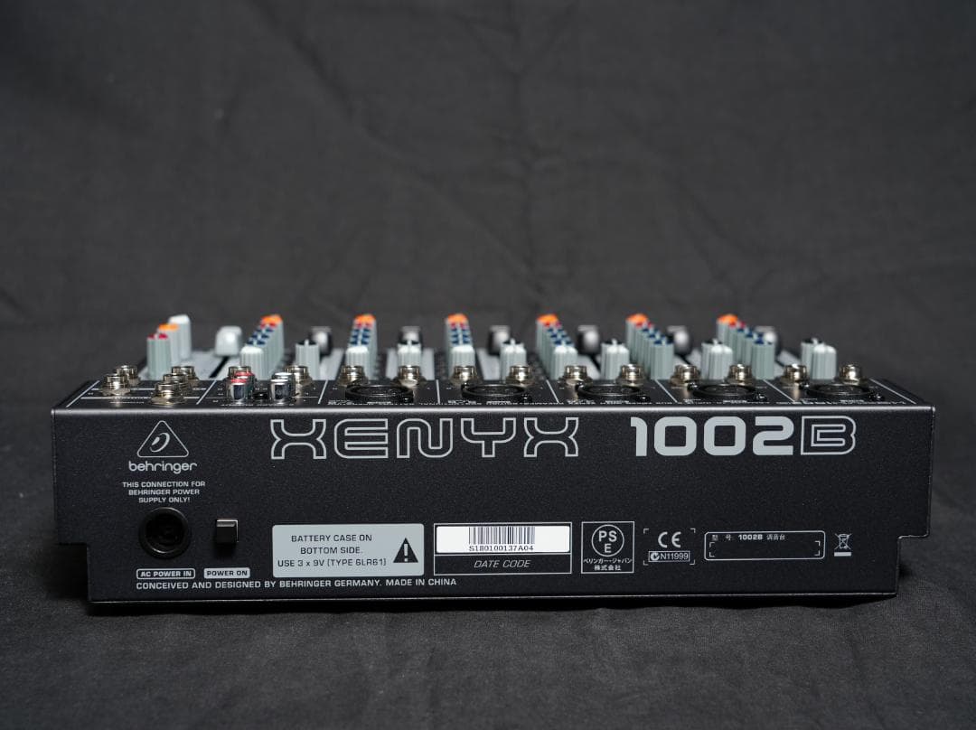 【値下げ】ベリンガー　XENYX1002Ｂ(電池駆動可能）