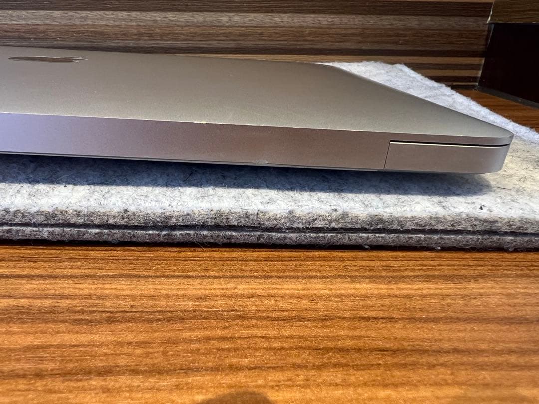 Apple MacBook Air M1 8GB シルバー