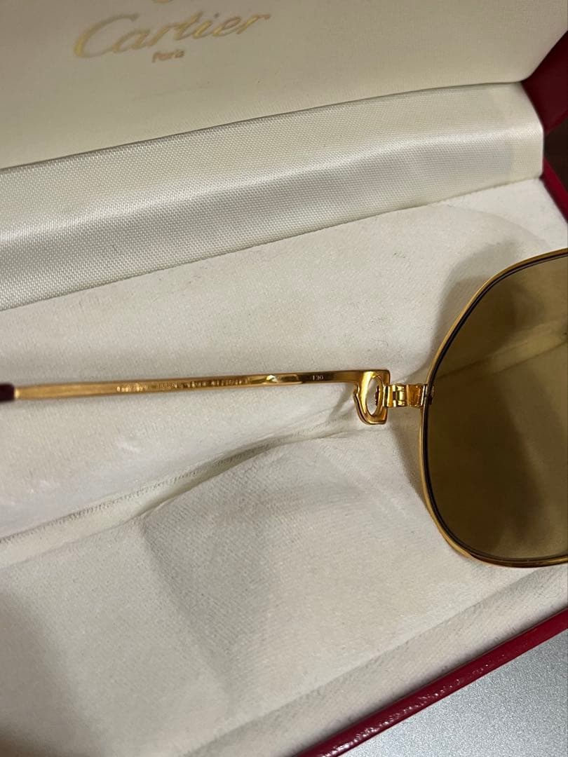 must de Cartier ゴールドサングラス ケース付き