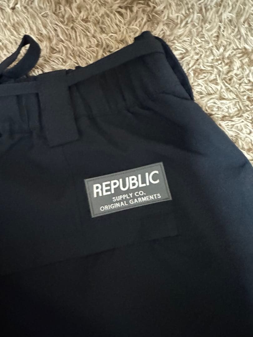 republic ワイドイージーパンツ