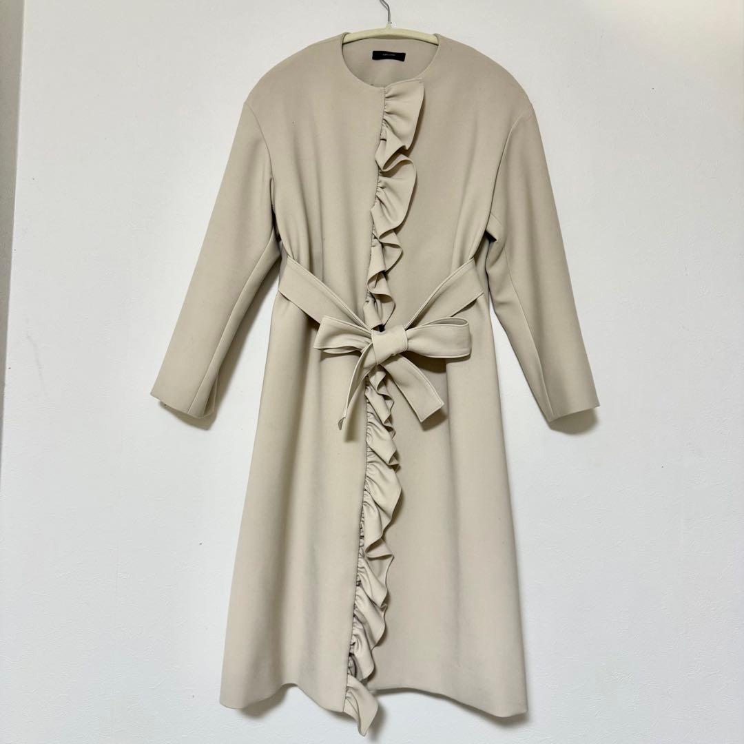 美品 YOKOCHAN ヨーコチャン フロントラッフルコート ベルト付 36