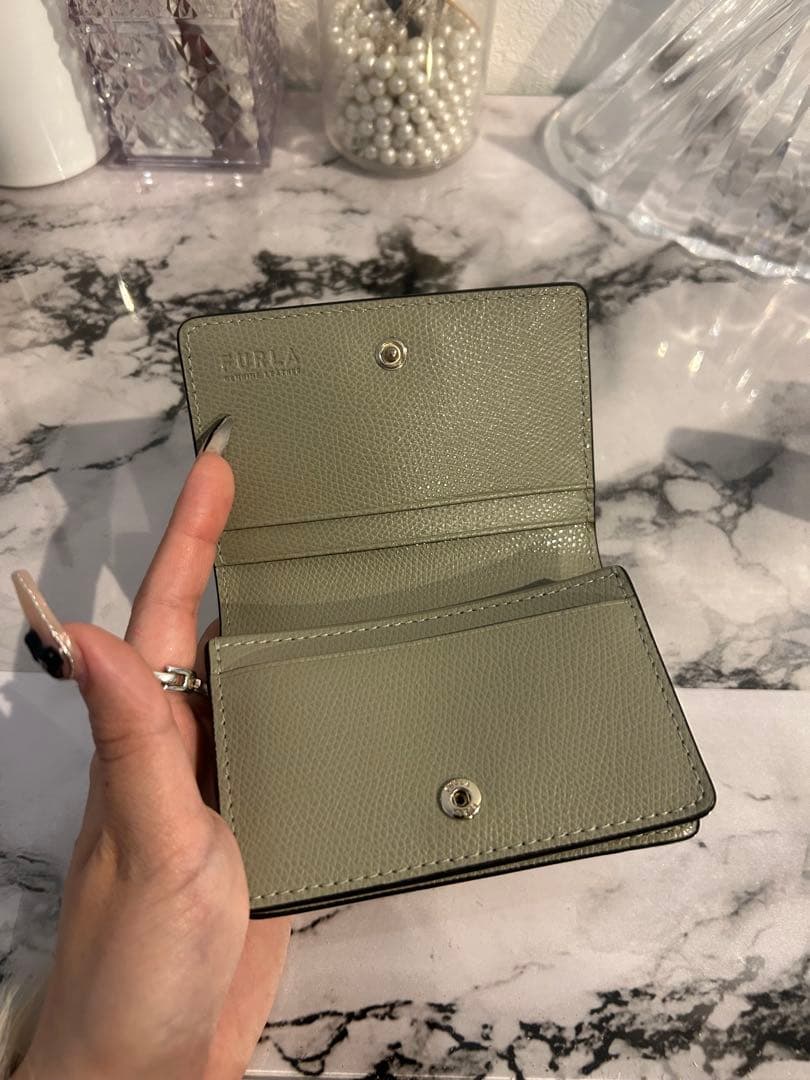 FURLA CAMELIA カードケース　名刺入れ