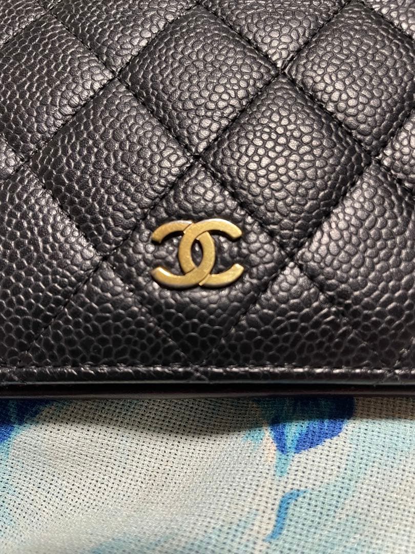 CHANEL ブラック 二つ折り財布 マトラッセキャビアスキン 2014