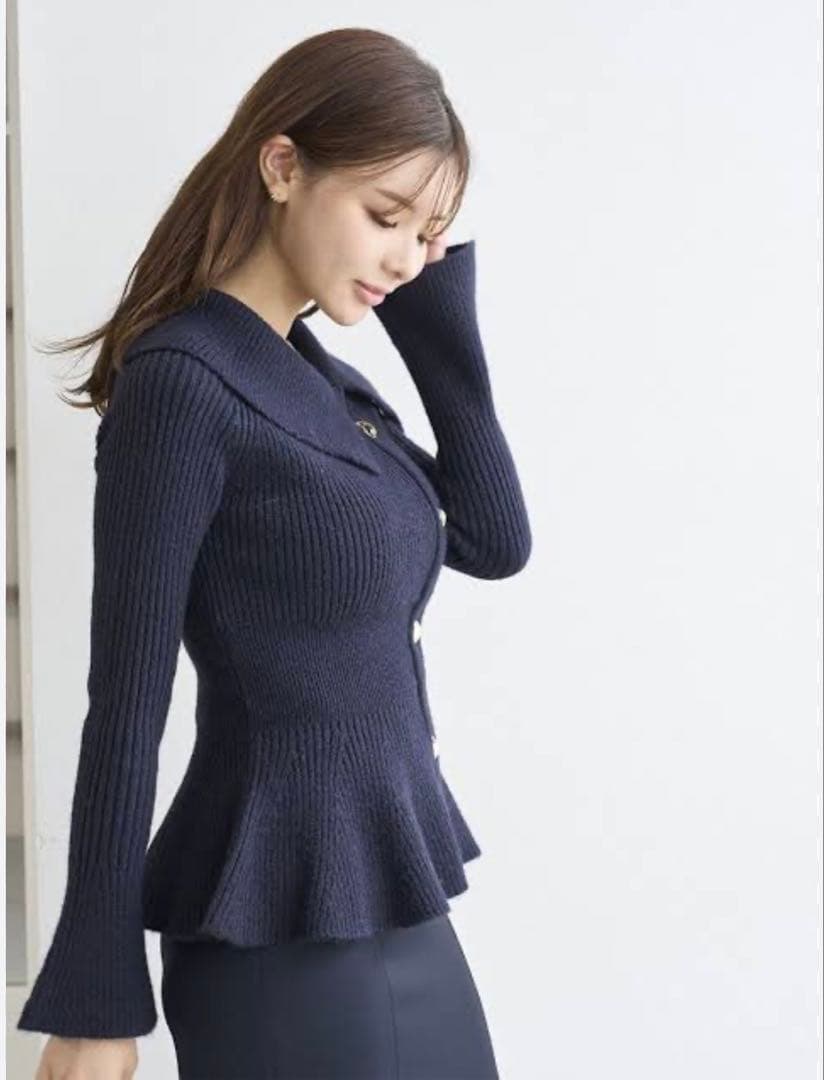 未使用級✨SNIDEL スナイデルペプラムニットプルオーバー