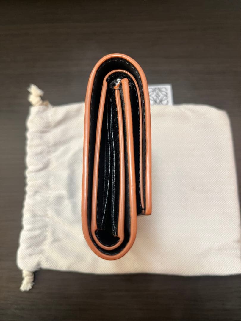 LOEWE 三つ折財布 黒 レザー