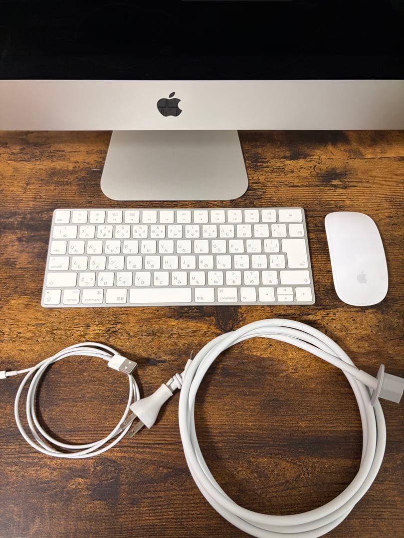 Macデスクトップ iMac 21.5 4K Core i3 / 16GB / 512GB SSD