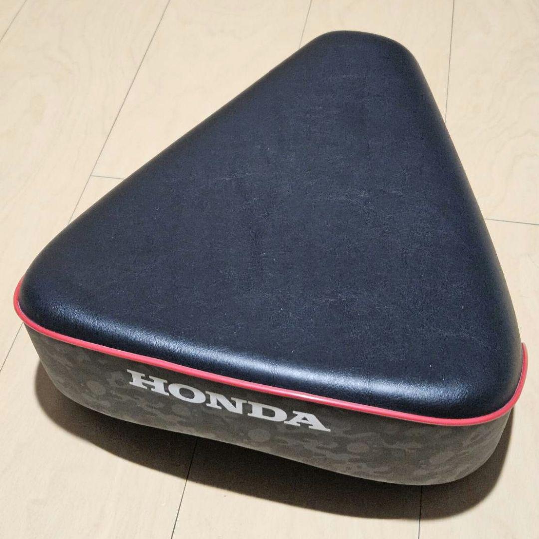 スーパーカブ　くまモン仕様　シート