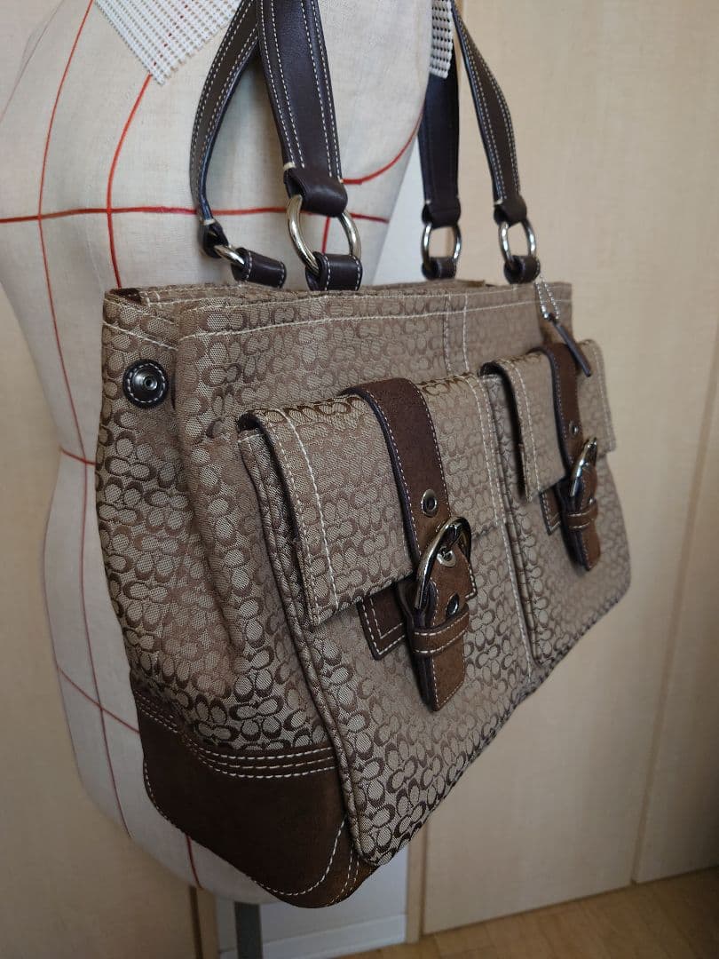 COACHコーチボストンバッグ　こげ茶色シグネチャー