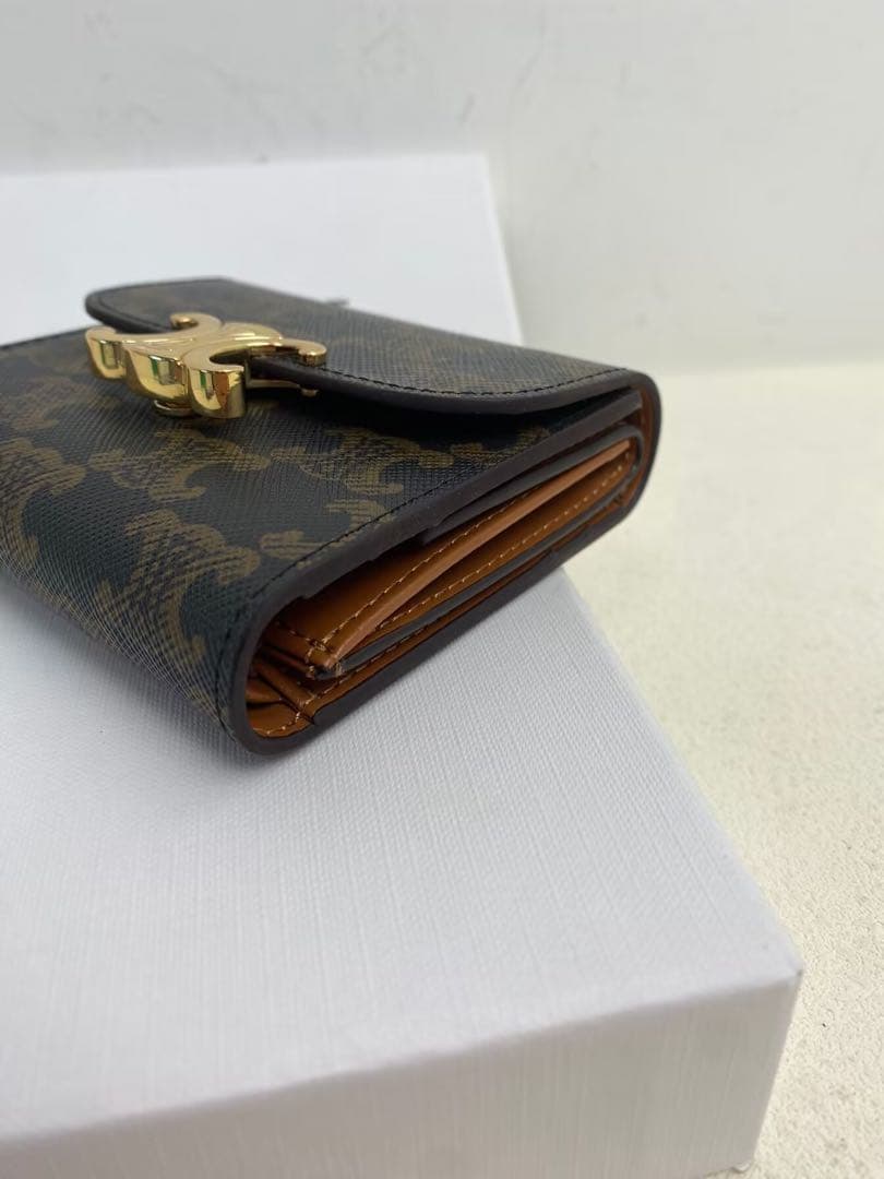 CELINE トリオンフ 三つ折り財布