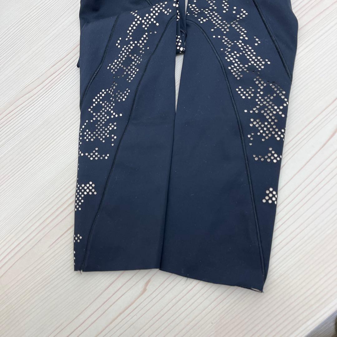 Under Armour スポーツブラとレギンスセット Mサイズ