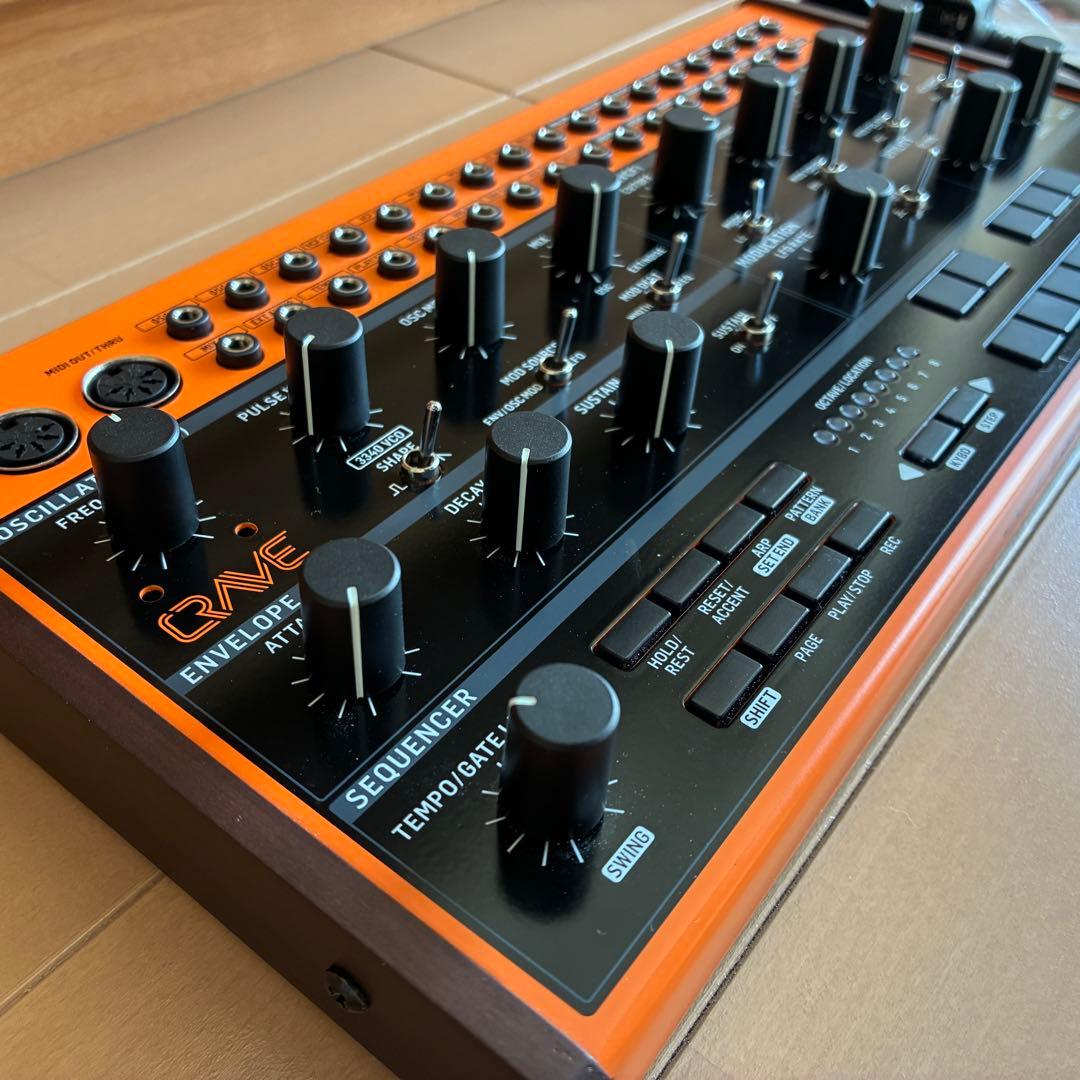 [箱付/動作品]Behringer CRAVE