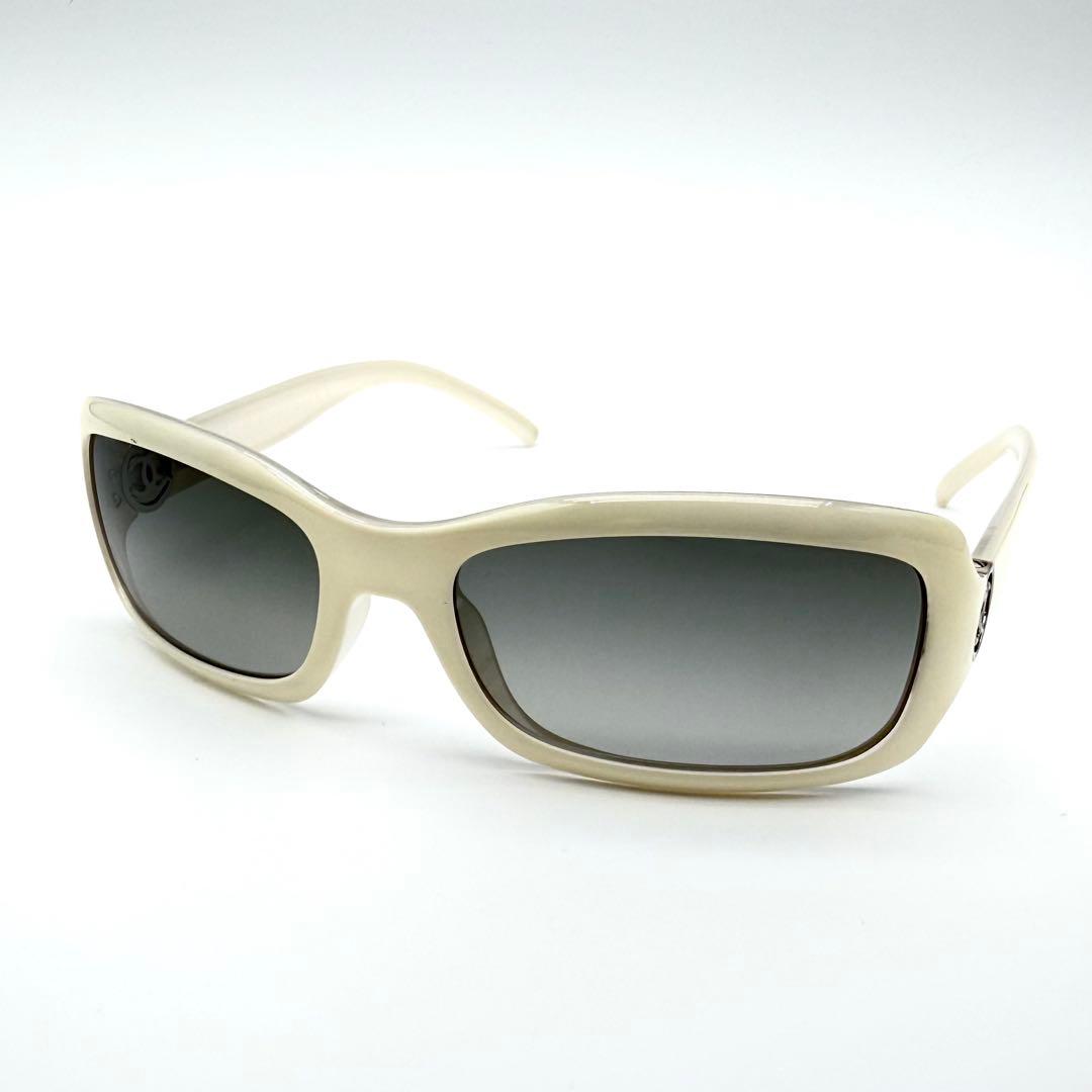 小物 CHANEL Archive Coco Logo Sunglasses Y2K