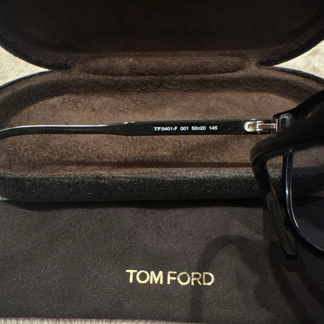 メル　TOM FORD サングラス　TF5401-F 001
