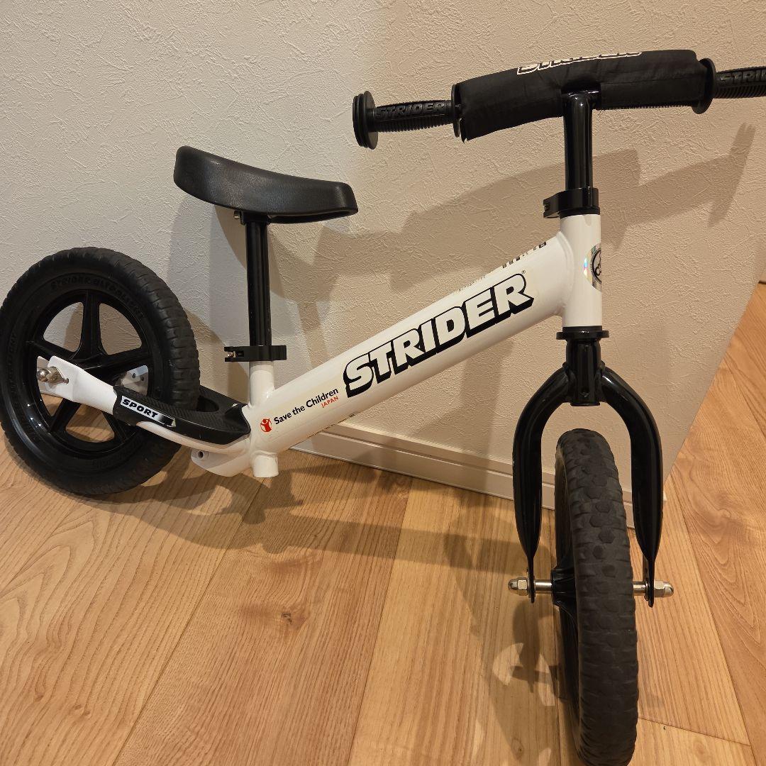 STRIDER ストライダー　スポーツモデル　 限定色 ホワイト　12インチ