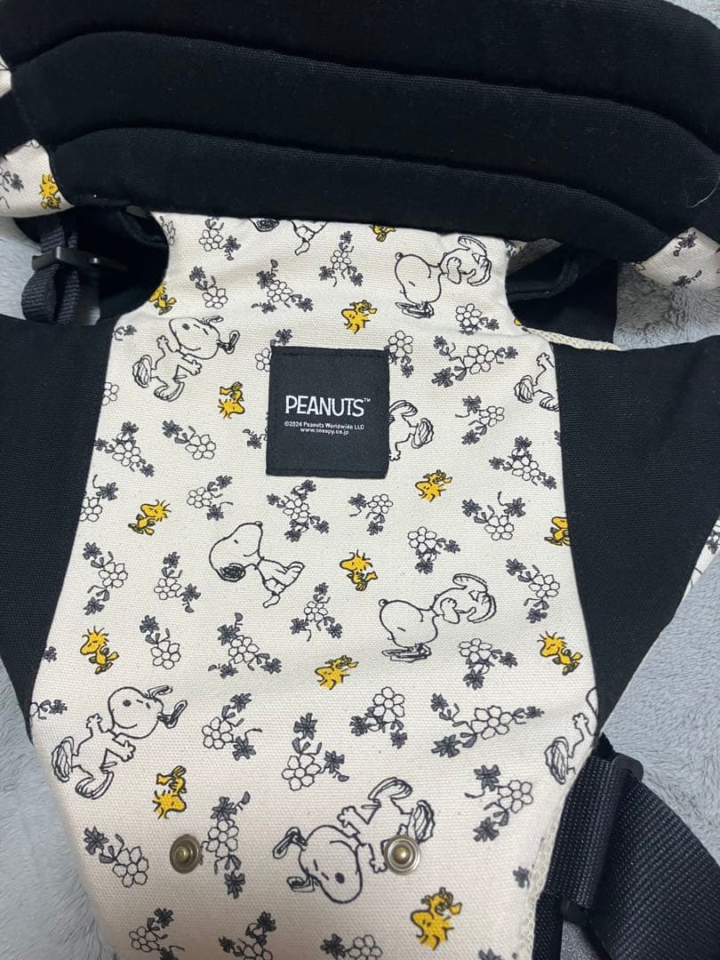 キューズベリー　ウッドストックイエロー　新生児　抱っこ紐 スヌーピー zero
