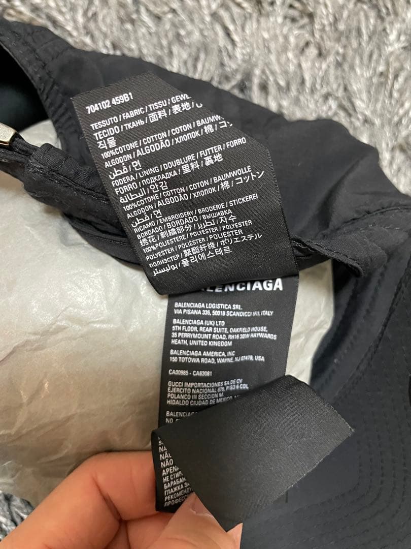BALENCIAGA cap ブラック