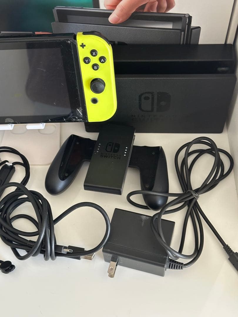 u*o様 任天堂switch 本体　フルセット
